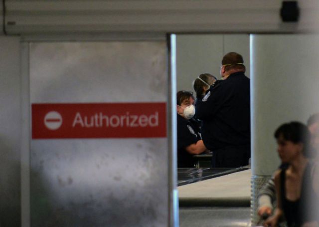 ΕΕ: Υπό εξέταση η ενίσχυση των ελέγχων στα αεροδρόμια για τον Έμπολα